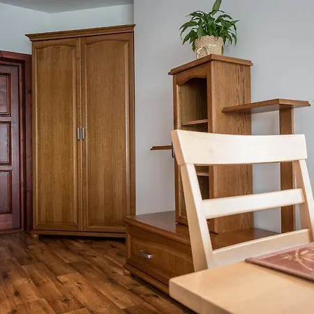 Sykowny Dworek Apartmán *